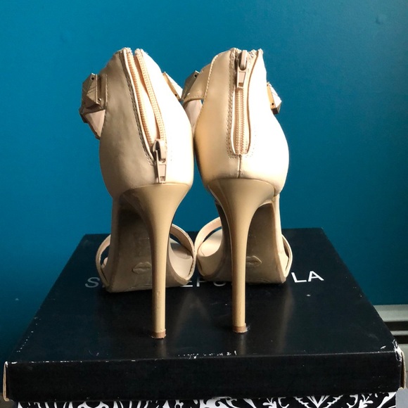 Shoe republic LA nude pyramid heels. Size 6. - Picture 6 of 6